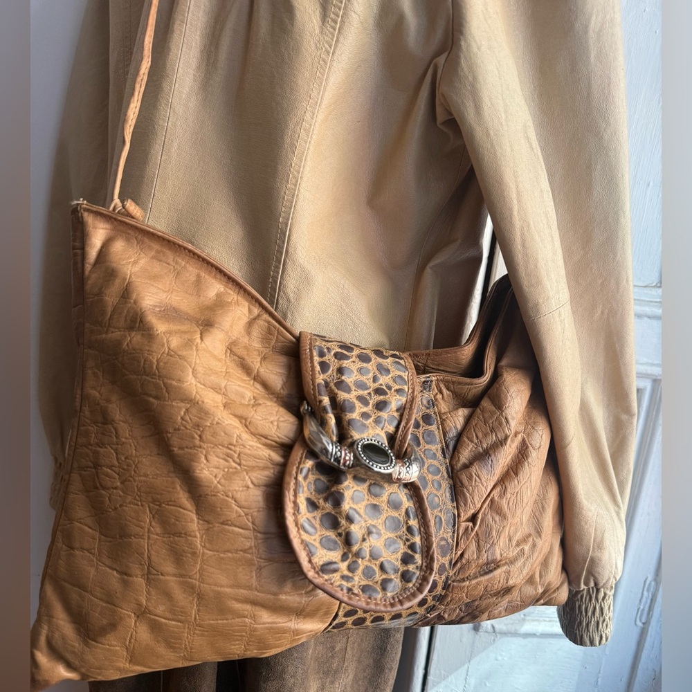 80s Croc Embossed Leather Shoulder Bag With Chunky Western Buckle